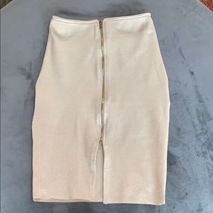 Wow Couture Skirt 🚨BUNDLE ANY 3 ITEMS=20% OFF🚨